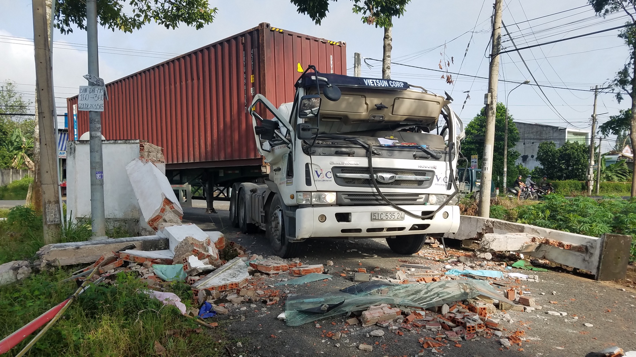 Hiện trường vụ va chạm giao thông.