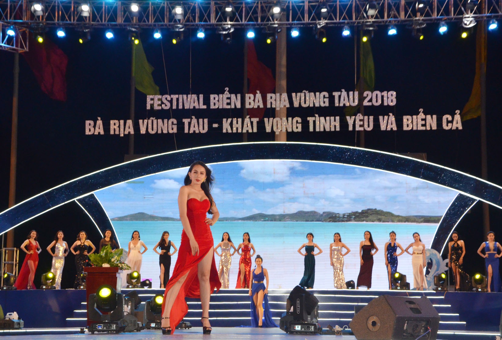 Một số trang phục được giới thiệu tại Đêm hội.