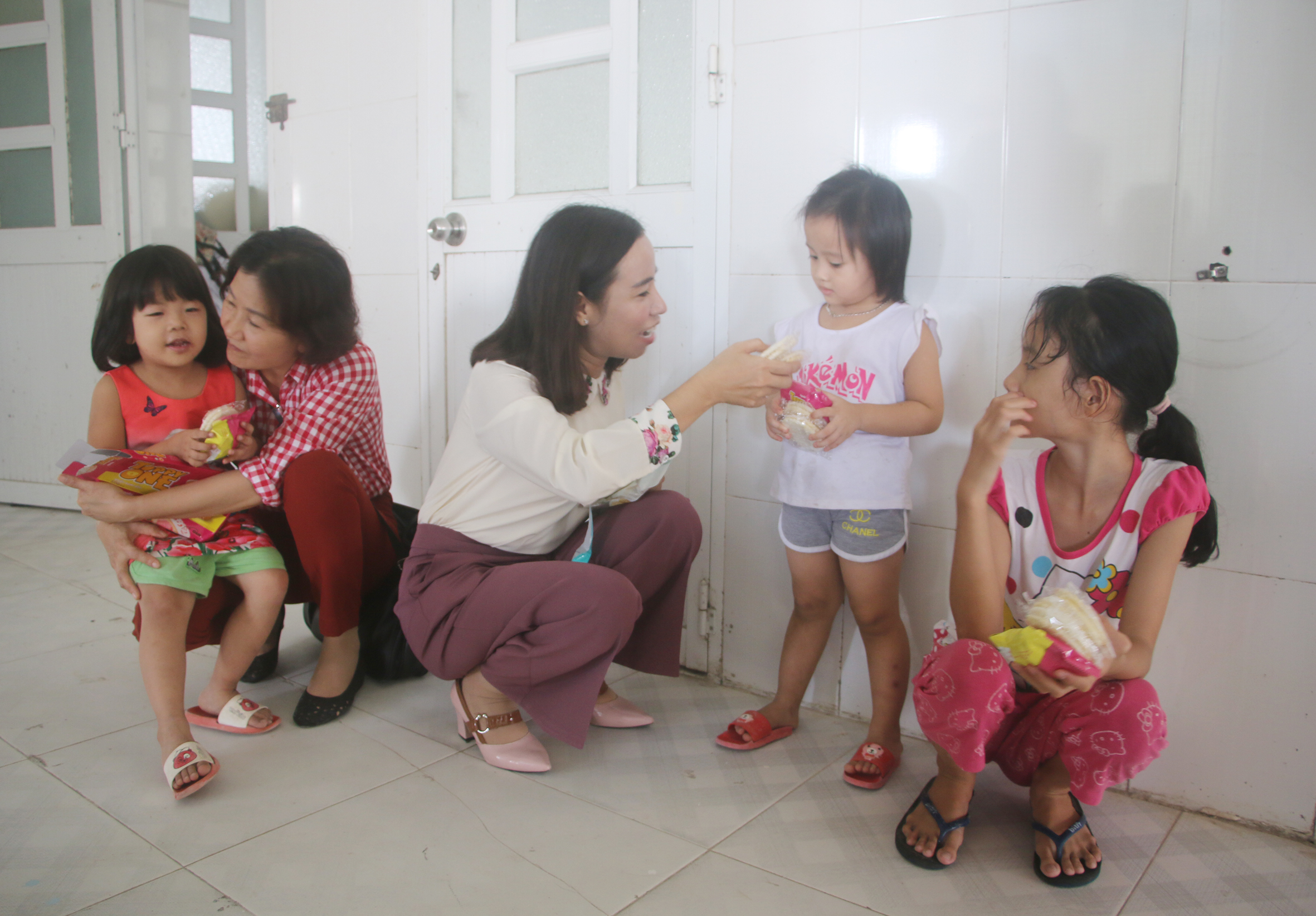 Trẻ em mồ côi, có hoàn cảnh khó khăn được nuôi dưỡng tại Mái ấm Thi Ân thuộc Giáo xứ Phước Bình (huyện Long Điền). 