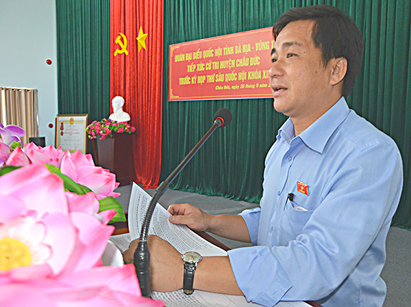 Đại biểu Dương Minh Tuấn báo cáo trả lời ý kiến, kiến nghị của cử tri của cơ quan có thẩm quyền sau Kỳ họp thứ 5, Quốc hội khóa XIV. 