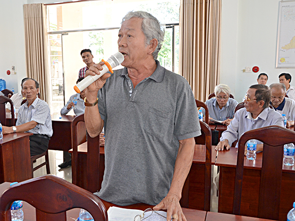 Cử tri Nguyễn Thanh Tâm (thôn Hoàng Long, xã Kim Long,  huyện Châu Đức) kiến nghị về việc đầu tư xây dựng  các tuyến đường giao thông nông thôn.