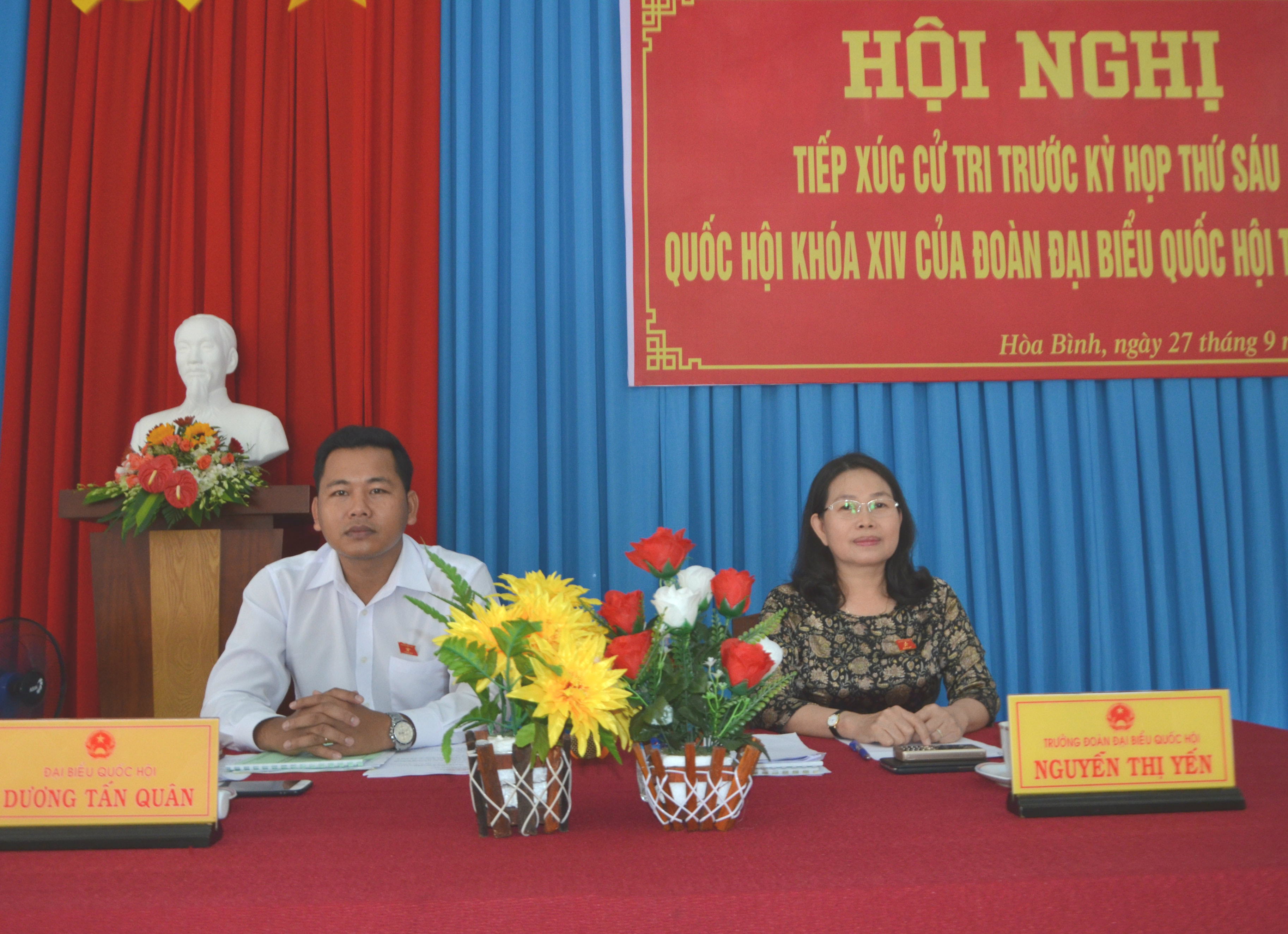 Các đại biểu: Nguyễn Thị Yến; Dương Tấn Quân TXCT huyện Xuyên Mộc.