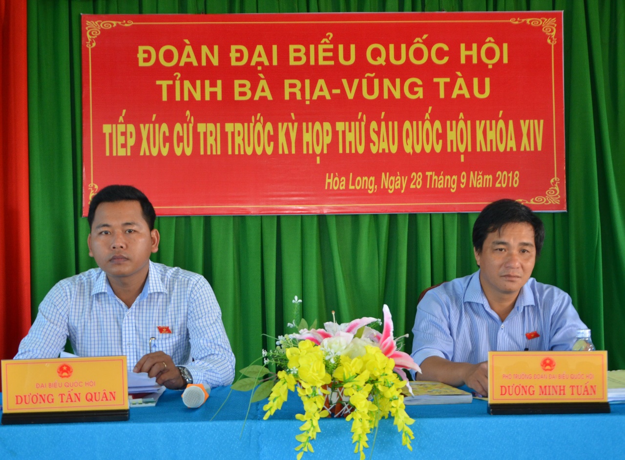 Các đại biểu: Dương Minh Tuấn, Dương Tấn Quân TXCT TP.Bà Rịa.