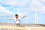 Khám phá cánh đồng điện gió Bạc Liêu