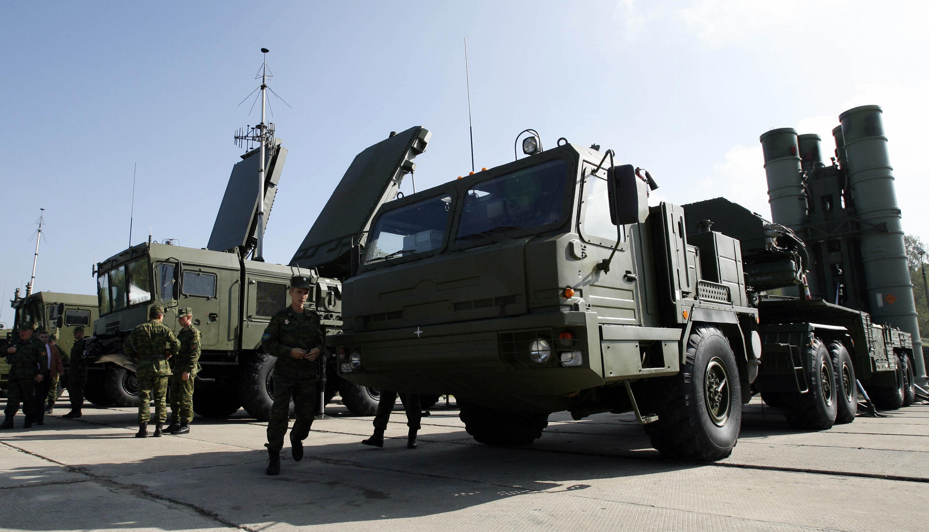 Hệ thống tên lửa S-400 Triumph của Nga.  