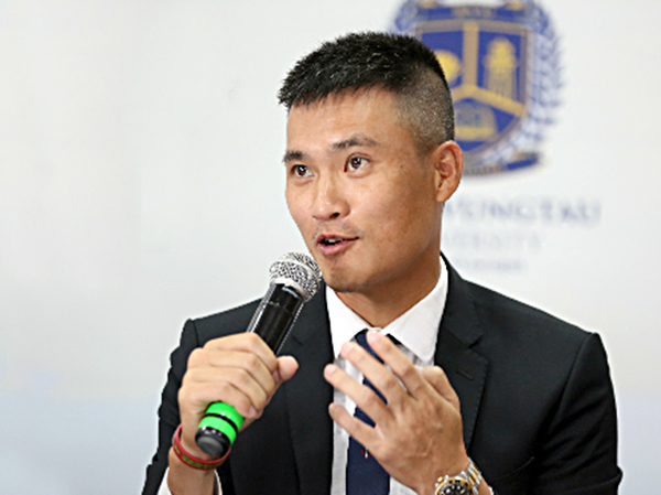 Công Vinh hy vọng dự án đưa bóng đá chuyên nghiệp vào học đường sẽ là cú hích lớn cho môi trường giáo dục trong tương lai.