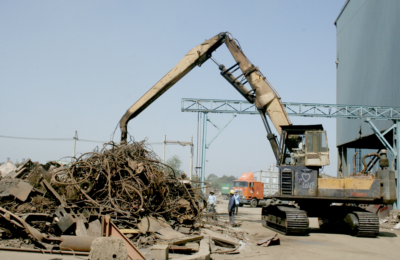 Bãi chứa phế liệu của Nhà máy thép Pomina 2 (KCN Phú Mỹ 1, TX. Phú Mỹ). Ảnh: QUANG VŨ