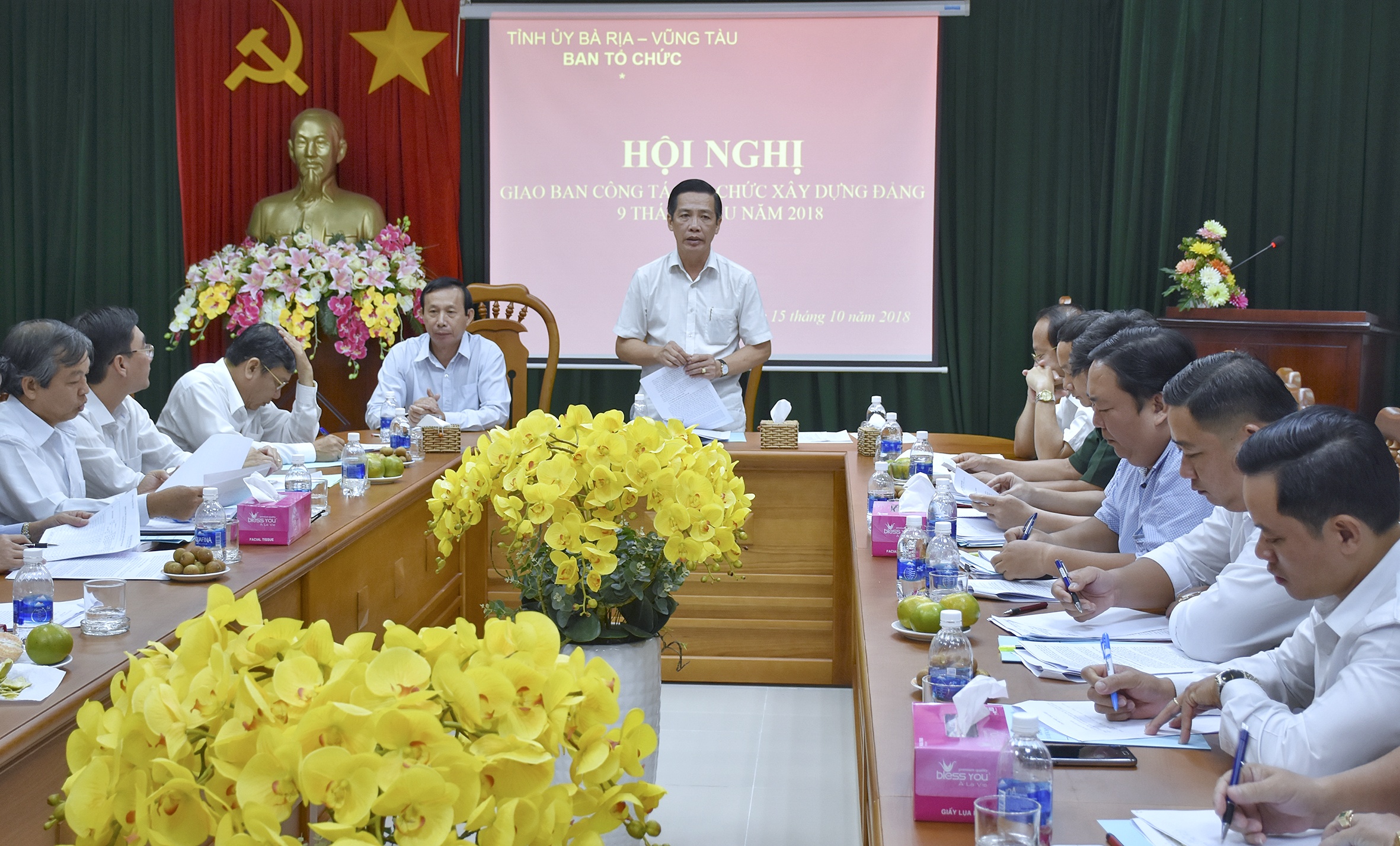 Đồng chí Lưu Tài Đoàn, Ủy viên Ban Thường vụ Tỉnh ủy, Trưởng Ban Tổ chức Tỉnh ủy, phát biểu kết luận hội nghị.
