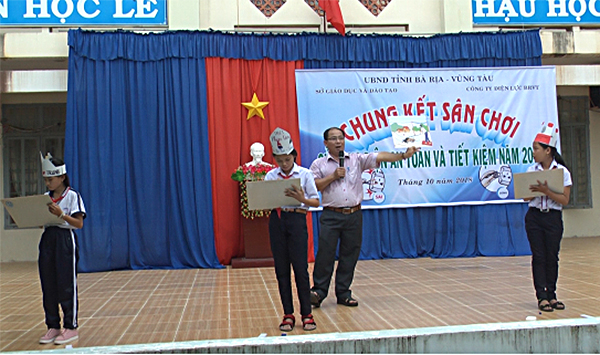 Phần thi lý thuyết của các trường.