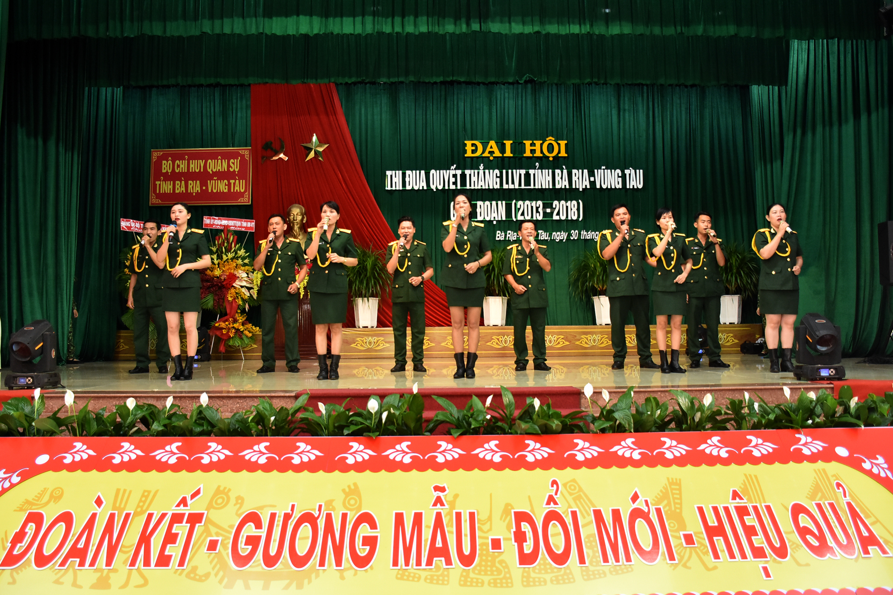 Một tiết mục văn nghệ chào mừng Đại hội.