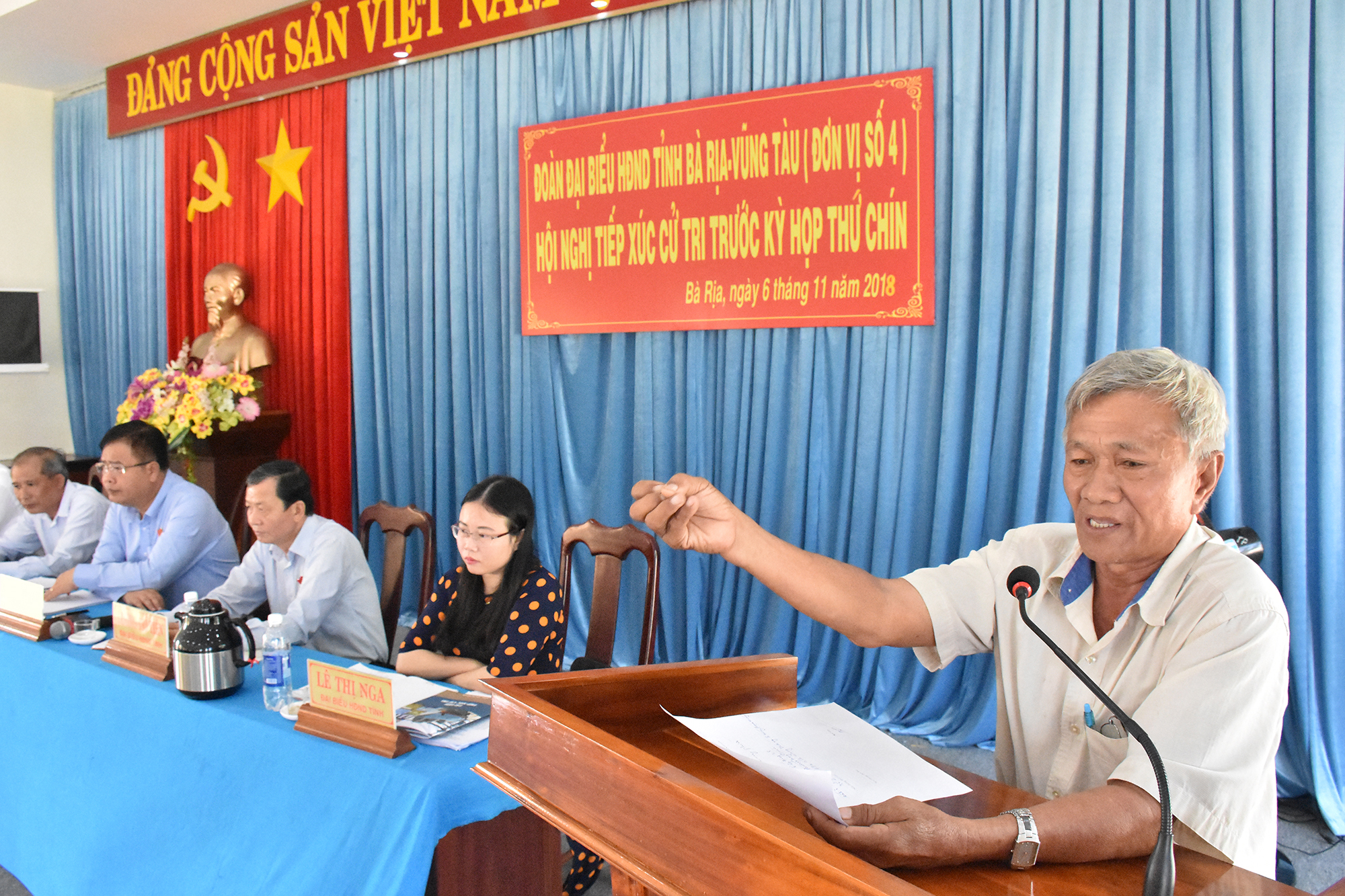 Cử tri Dương Văn Họp, ở tổ 1, ấp Nam, xã Long Phước, TP. Bà Rịa đề nghị sớm xóa bỏ  các quy hoạch treo. Ảnh: THÀNH HUY 
