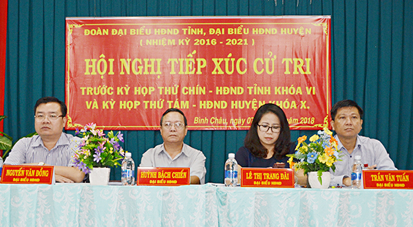 Tổ đại biểu số 11 HĐND tỉnh TXCT xã Bình Châu (huyện Xuyên Mộc). Ảnh: MINH NHÂN