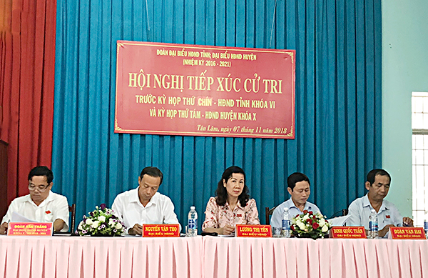 Tổ đại biểu số 10 HĐND tỉnh TXCT xã Tân Lâm (huyện Xuyên Mộc). Ảnh: MỸ PHƯỢNG