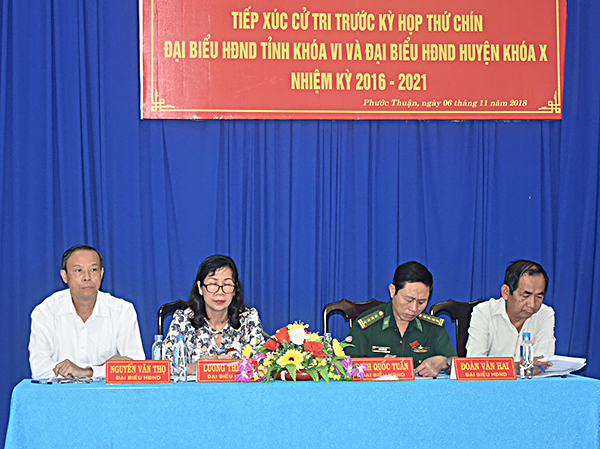 Tổ đại biểu số 10, HĐND do đồng chí Nguyễn Văn Thọ, Bí thư Huyện ủy Xuyên Mộc làm tổ trưởng đã tiếp xúc cử tri tại xã Phước Thuận (huyện Xuyên Mộc)