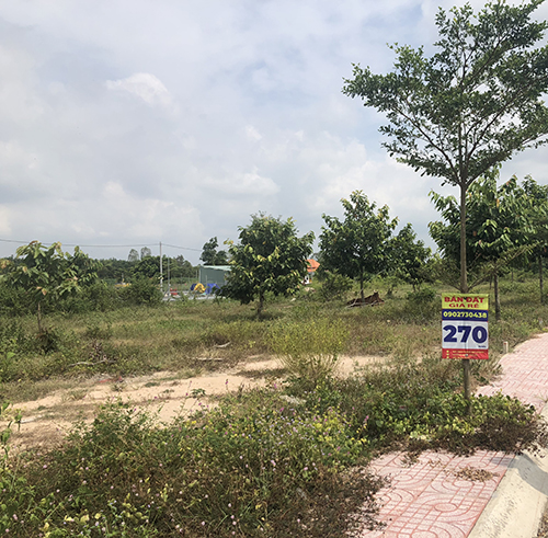 Khu đất trống tại ấp Tân Tiến, xã Châu Pha, TX.Phú Mỹ được giới thiệu là “Dự án Alibaba Tân Thành Center City 1”  của Công ty CP Địa ốc Alibaba. 