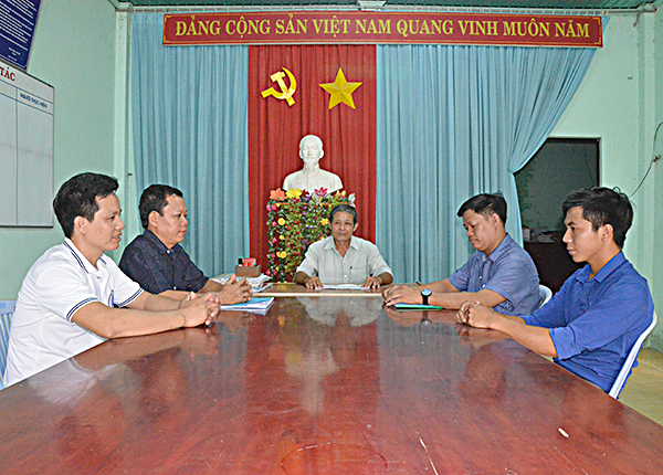 Buổi sinh hoạt Chi bộ ấp Phước Thắng (xã Phước Tỉnh, huyện Long Điền).