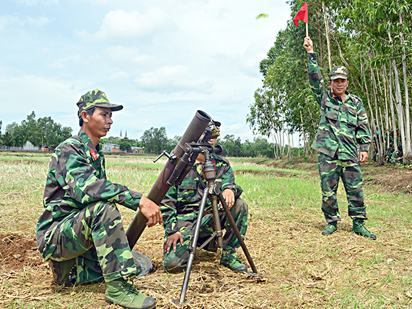 Một buổi huấn luyện cho lực lượng DBĐV xã Bình Trung (huyện Châu Đức).