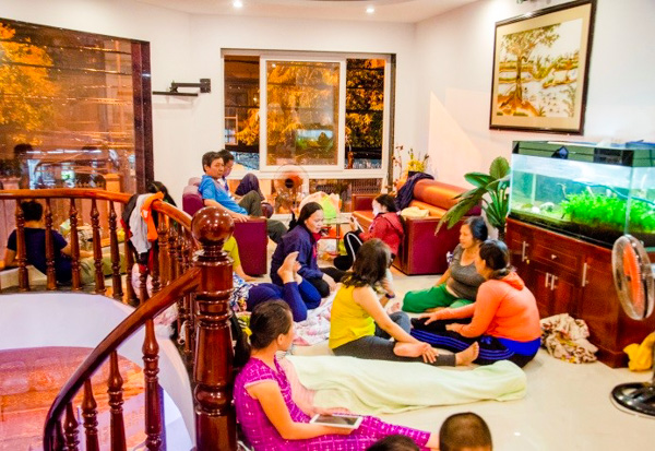 Các hộ dân ở phường 2 (TP. Vũng Tàu) được khách sạn Đức Anh (220, Phan Chu Trinh) bố trí nơi tránh trú bão an toàn.