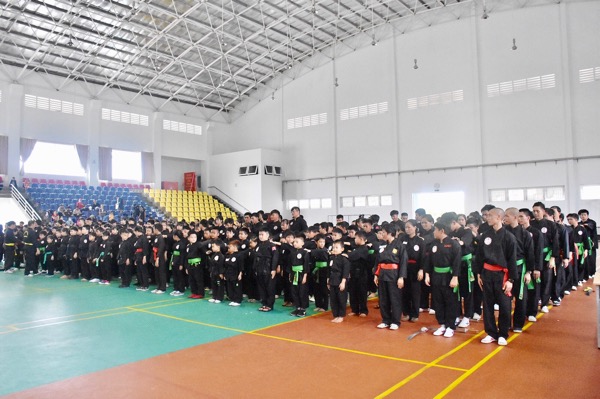 Các võ sinh tham dự kỳ thi thăng đai.