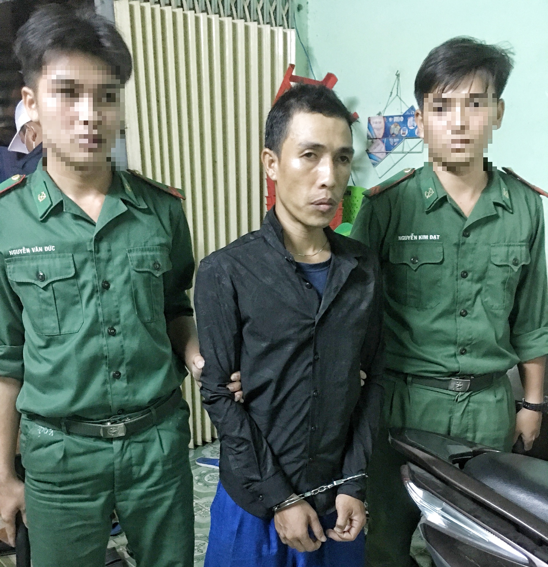 Lực lượng Biên phòng bắt giữ Hồ Thanh Quang.