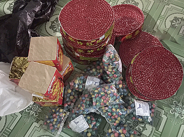 Tang vật pháo của các đối tượng tàng trữ bị cơ quan công an bắt giữ.