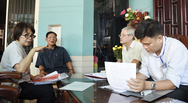 Thanh tra Sở Du lịch kiểm tra thủ tục hành chính trong kinh doanh lưu trú tại nhà nghỉ  Hoàng Vũ (KP. Bến Đình, phường Mỹ Xuân, TX. Phú Mỹ).