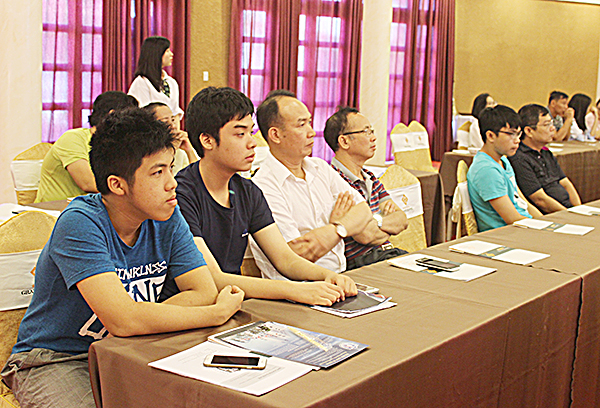 Đông đảo phụ huynh, HS tham dự Hội thảo cơ hội học bổng năm 2019 của Trường ĐH quốc tế Tokyo.
