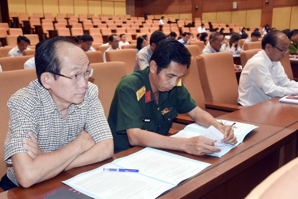 Các đại biểu dự hội nghị.