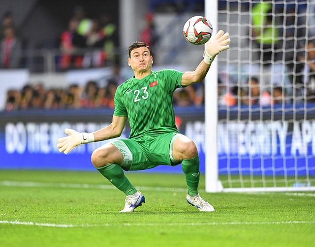 Thủ môn Văn Lâm có nhiều pha cứu thua xuất sắc. Ảnh: AFC 