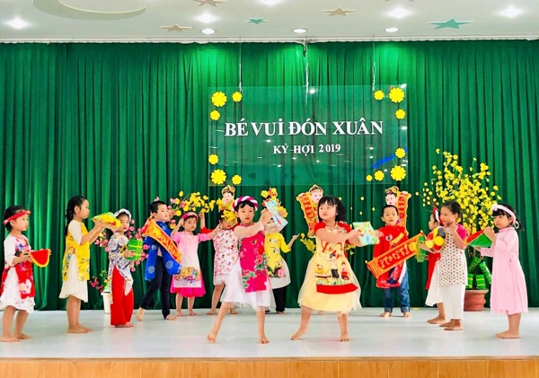 Một tiết mục văn nghệ do các bé biểu diễn.