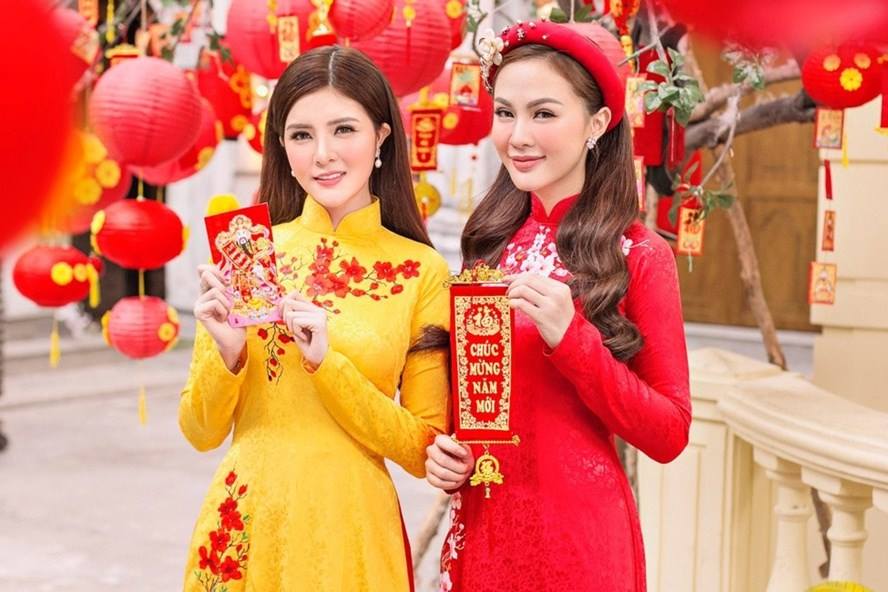 “Chúc mừng năm mới” là một lời chúc phổ biến.