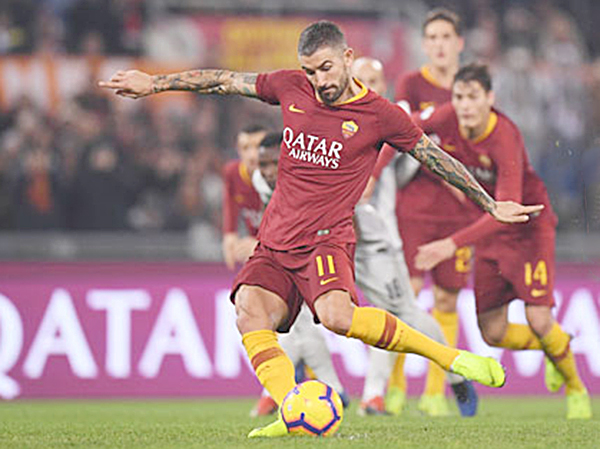 Kolarov đang dẫn đầu trong số các hậu vệ ghi nhiều bàn thắng nhất ở châu Âu mùa này.