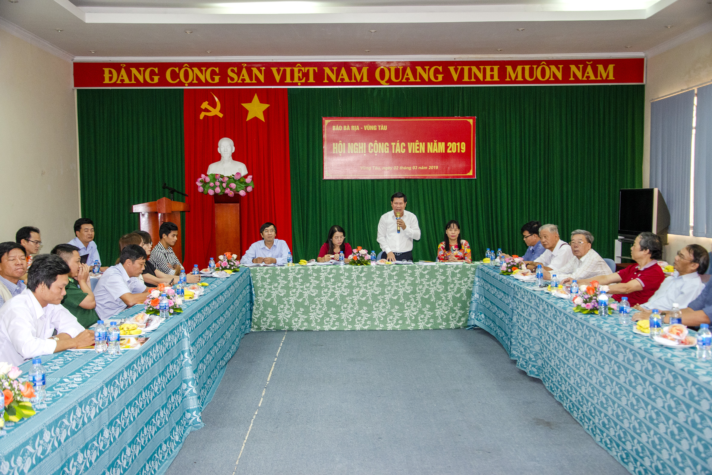 Đồng chí Nguyễn Văn Xinh, Ủy viên Ban Thường vụ, Trưởng Ban Tuyên giáo Tỉnh ủy, Tổng Biên tập Báo Bà Rịa-Vũng Tàu tiếp thu, ghi nhận và cảm ơn ý kiến của các cộng tác viên.