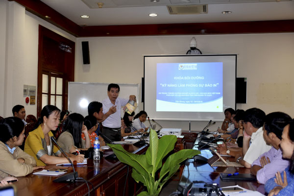 Các học viên tham dự khóa học.