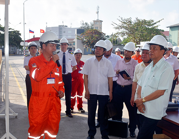 Đoàn Giám sát của Quốc hội kiểm tra công tác PCCC tại Cảng Vietsovpetro.