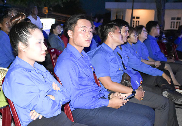 ĐVTN tham dự lễ kỷ niệm.
