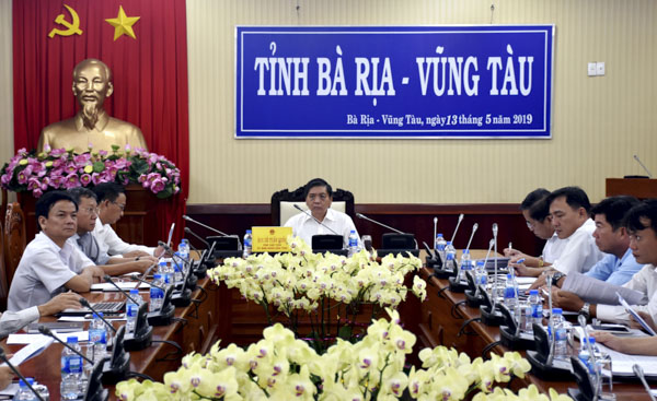 Đồng chí Lê Tuấn Quốc, Phó Chủ tịch UBND tỉnh chủ trì hội nghị trực tuyến phòng chống dịch tả heo châu Phi tại điểm cầu BR-VT.