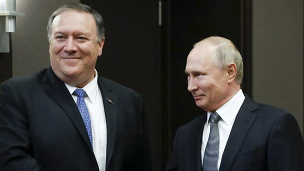 Ngoại trưởng Mỹ Mike Pompeo trong cuộc gặp Tổng thống Nga Putin. 