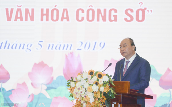 Thủ tướng Nguyễn Xuân Phúc phát biểu tại buổi lễ. Ảnh: QUANG HIẾU