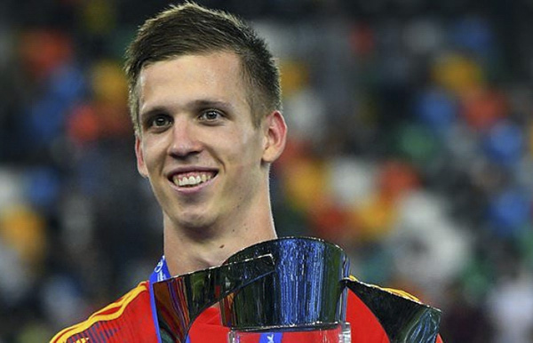 Olmo đã lọt mắt xanh Manchester United.