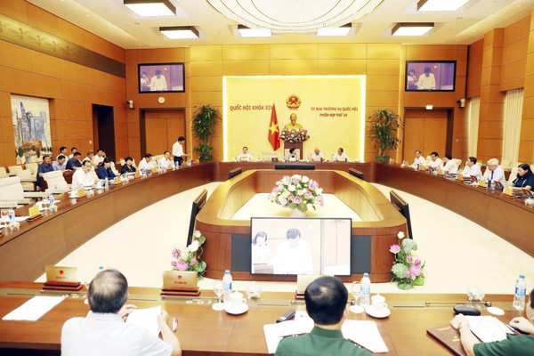 Quang cảnh Phiên họp thứ 35 của Ủy ban Thường vụ Quốc hội.