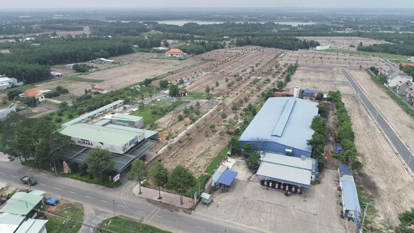 Khu đất “dự án ma” Alibaba tại xã Châu Pha, TX. Phú Mỹ. Ảnh: THÀNH HUY 