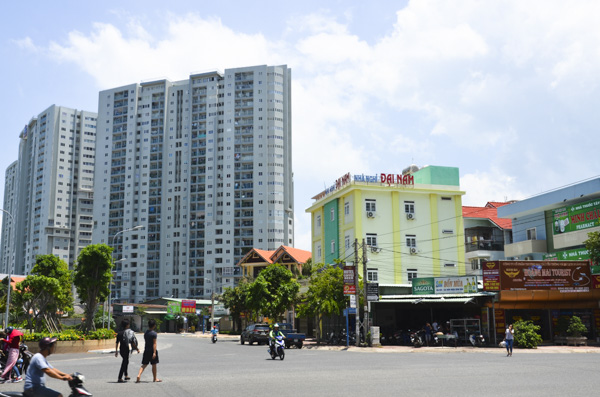 Dự án Khu đô thị Chí Linh hiện còn thiếu một số công trình công cộng dành cho người dân. Chủ đầu tư cam kết sẽ đầu tư đủ khi dự án hoàn thành.