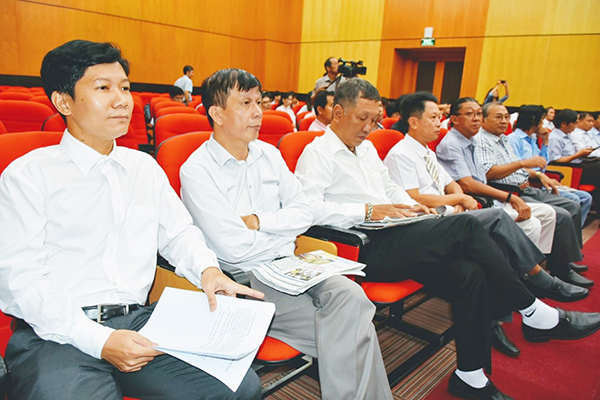 Các đại biểu tham dự tọa đàm.
