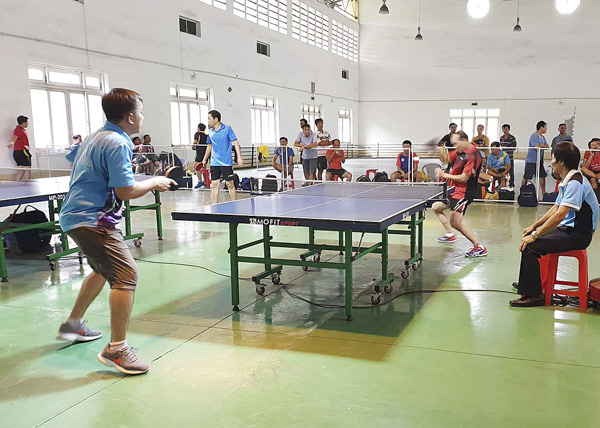 Một trận thi đấu tại giải.
