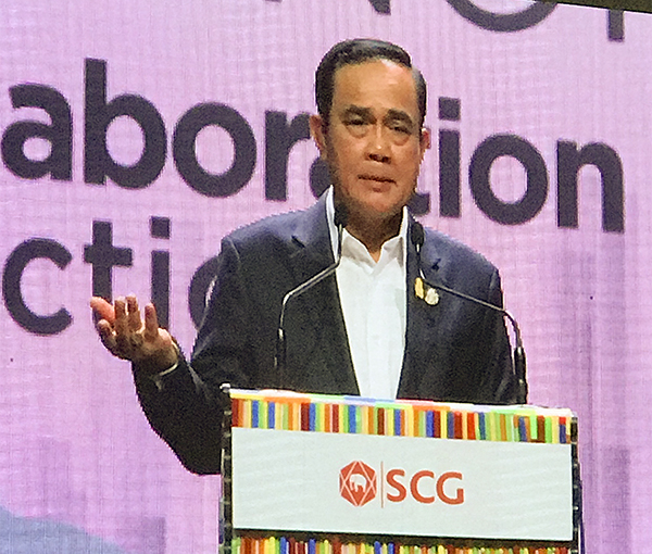 Thủ tướng Thái Lan Thaksin Shinawatra đánh giá cao và chúc mừng thành công của Tập đoàn SCG và Hội nghị chuyên đề Phát triển bền vững - Hợp tác cùng hành đông.