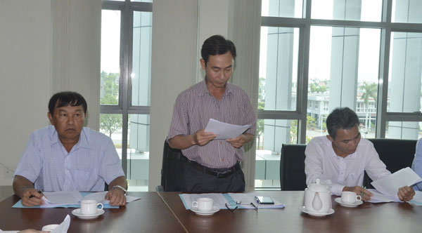 Ông Nguyễn Đoàn Tiết Phương, Trưởng Phòng Thông tin-Tuyên truyền, Ban Tuyên giáo Tỉnh ủy báo cáo công tác tuyên truyền trên báo chí tháng 8 và định hướng tuyên truyền tháng 9/2019.
