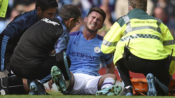Hình ảnh đáng quên với người hâm mộ Manchester City.