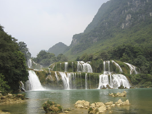 Thác Bản Giốc, Cao Bằng.                            