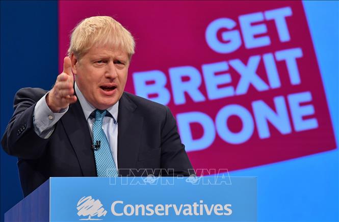 Thủ tướng Anh Boris Johnson phát biểu tại hội nghị của đảng  Bảo thủ tại Manchester, Tây Bắc Anh ngày 2/10/2019. (Nguồn AFP)